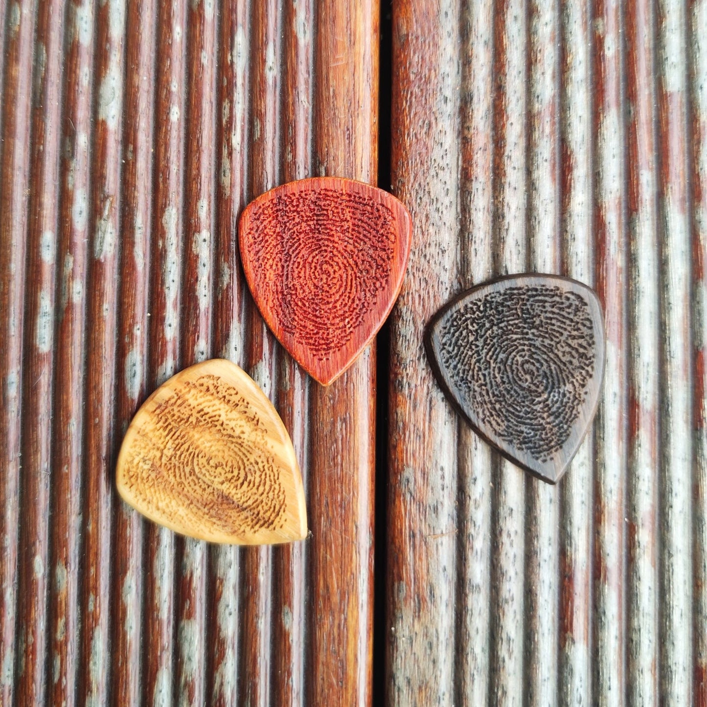 Personalized Fingerprint Guitar Pick Box: Engraved Wooden Plectrum