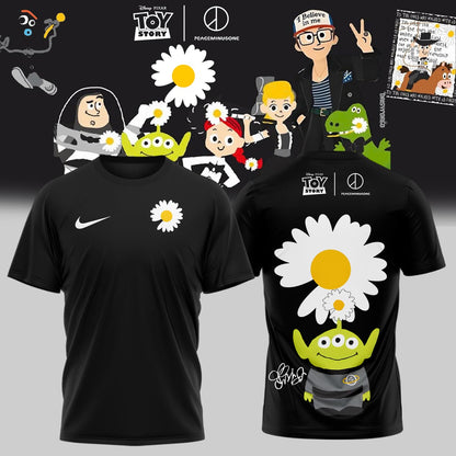 ,.G-Dragon’s PEACEMINUSONE x TOY STORY TShirt
