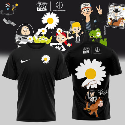 ,.G-Dragon’s PEACEMINUSONE x TOY STORY TShirt