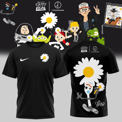 ,.G-Dragon’s PEACEMINUSONE x TOY STORY TShirt