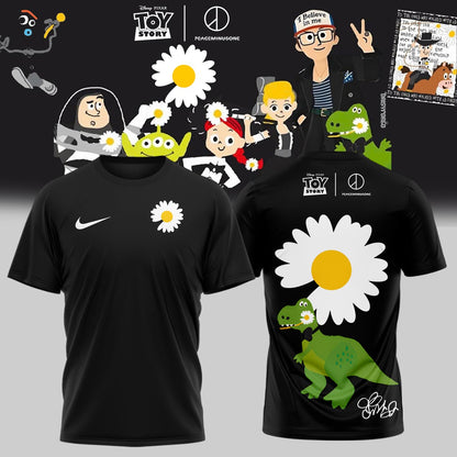 ,.G-Dragon’s PEACEMINUSONE x TOY STORY TShirt